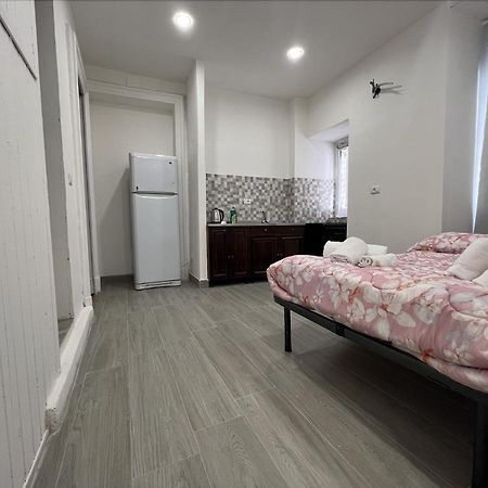 카타니아 Il Giardino E Gli Affreschi B&B 외부 사진